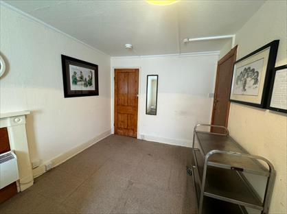 Bedsit, Sussex Gardens, W2