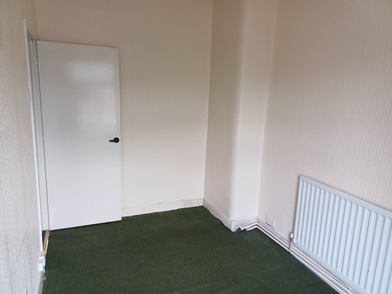 Heywood 2 Bed Terraced House, Melton Street, OL10 To Rent Now for £