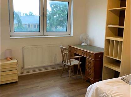 Room in a Shared Flat, Tilford Gardens, SW19