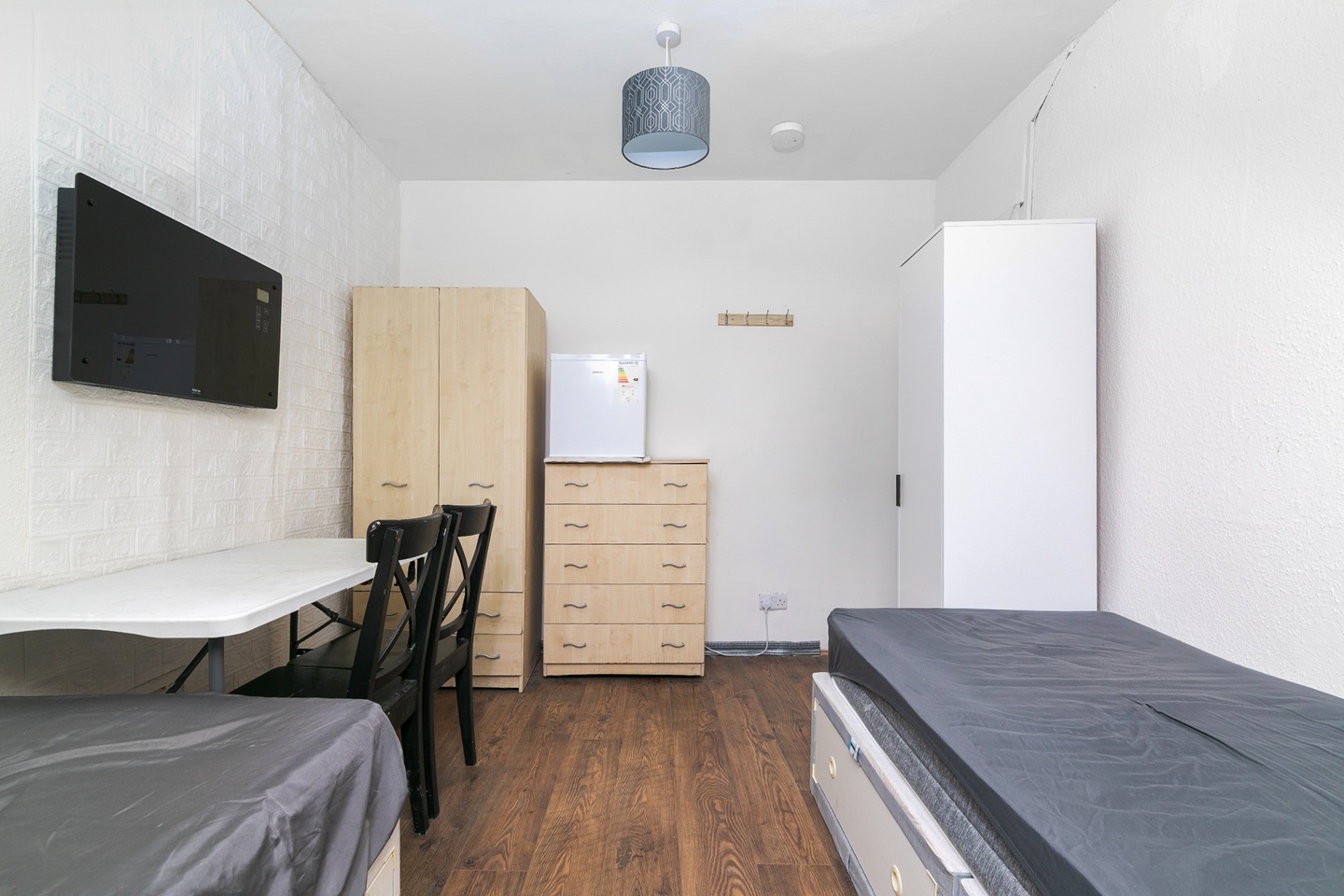 London - Room in a Shared House, London, TW3 - To Rent Now for £499.00 p/m