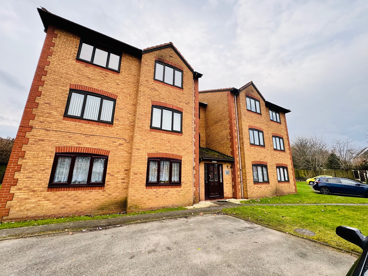 Tipton 1 Bed Flat, Avern Close, DY4 To Rent Now for £650.00 p/m