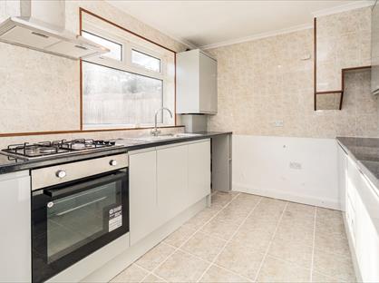 3 Bed Terraced House, Kimmeridge Road, SE9