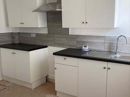 2 Bed Terraced House, Burnham St, ST4