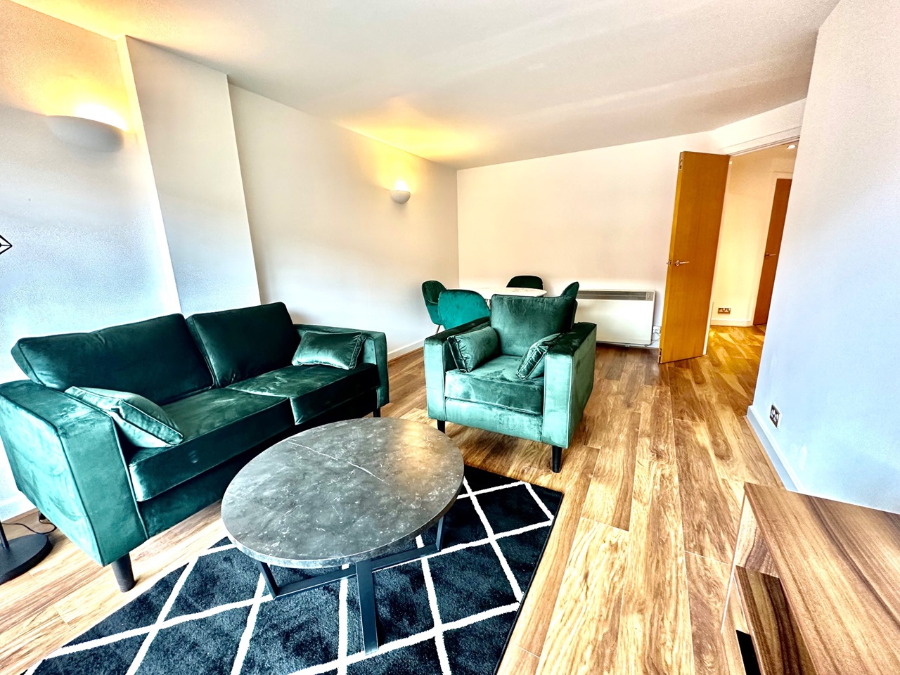 2 Bed Flat, The Quays, LS1