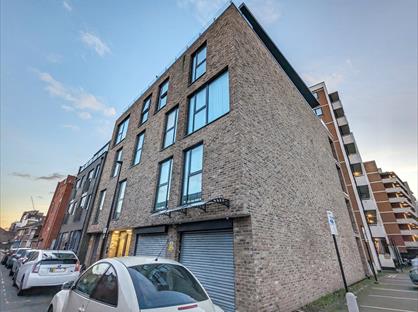 1 Bed Flat, Hessel Street, E1