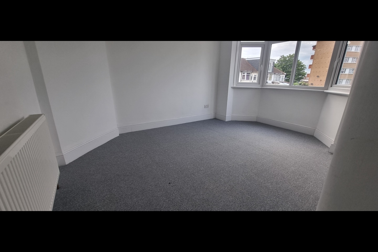 Ilford 4 Bed Detached House, Vine Gardens, IG1 To Rent Now for £