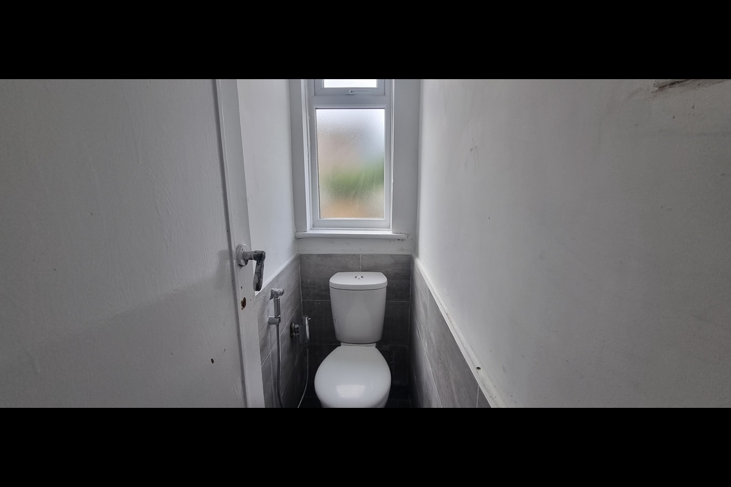 Ilford 4 Bed Detached House, Vine Gardens, IG1 To Rent Now for £