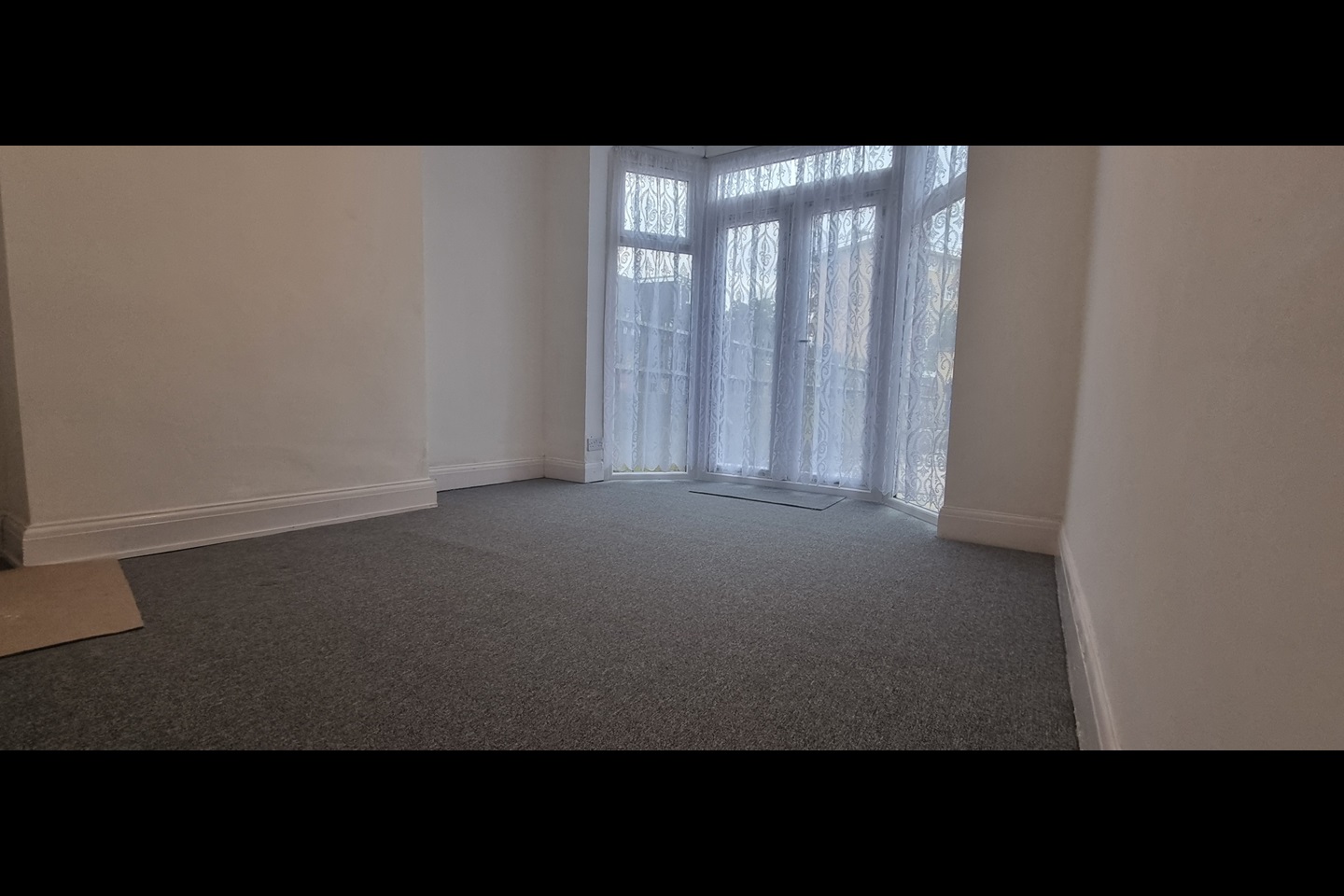 Ilford 4 Bed Detached House, Vine Gardens, IG1 To Rent Now for £