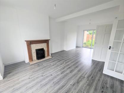 3 Bed Semi-Detached House, Warwick Road, B27
