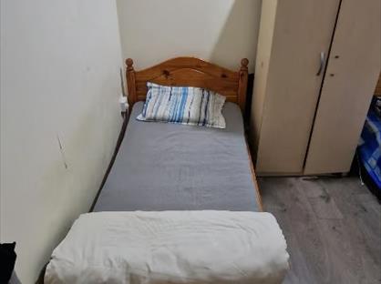 Room in a Shared House, Upton Park Road, E7