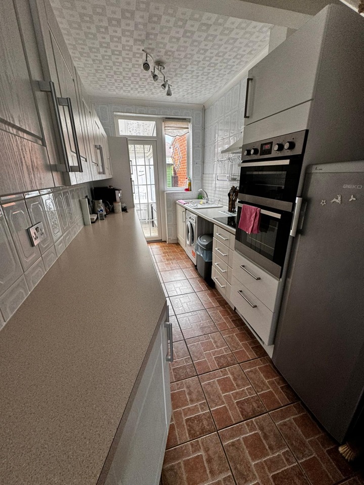 Dagenham 3 Bed Terraced House, Stanley Avenue, RM8 To Rent Now for