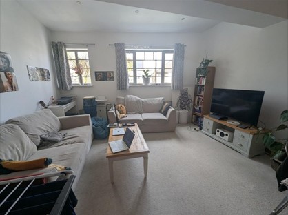 Room in a Shared Flat, Romeyn Road, SW16