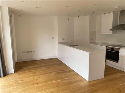 2 Bed Flat, Alfred Road, W3