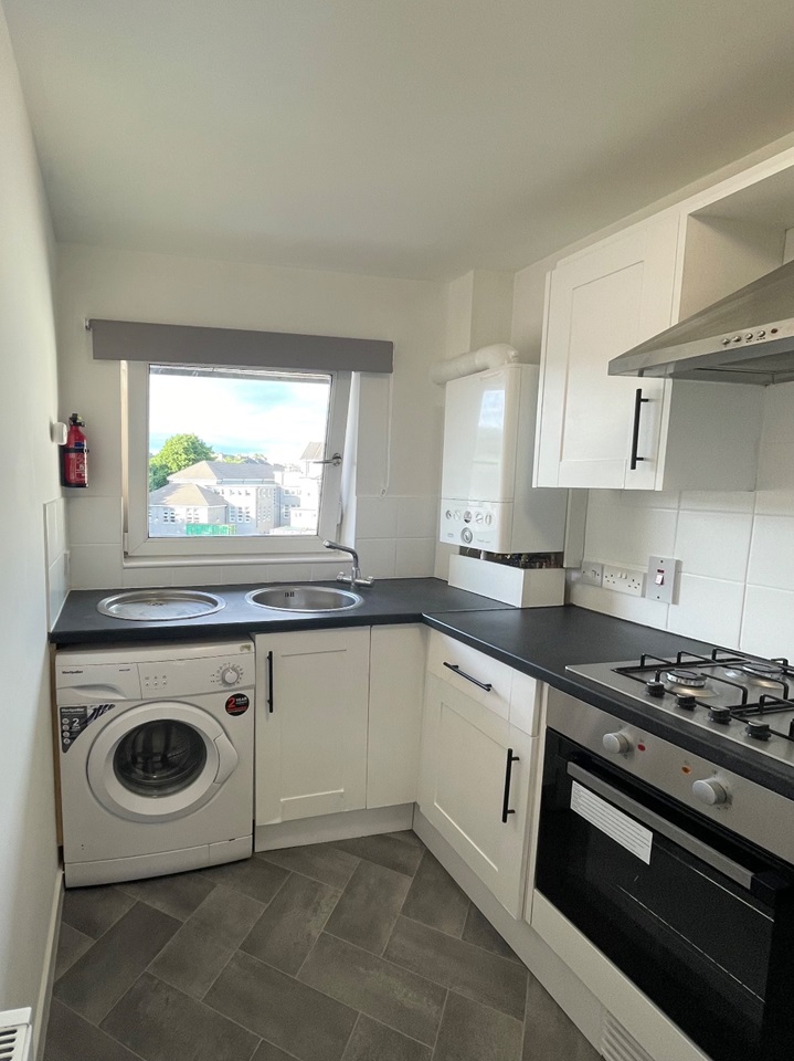 Paisley 2 Bed Flat, Ferguslie, PA1 To Rent Now for £750.00 p/m