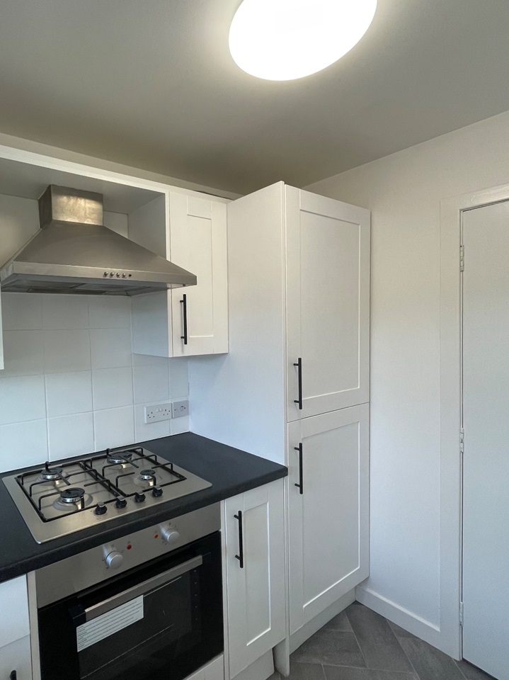 Paisley 2 Bed Flat, Ferguslie, PA1 To Rent Now for £750.00 p/m