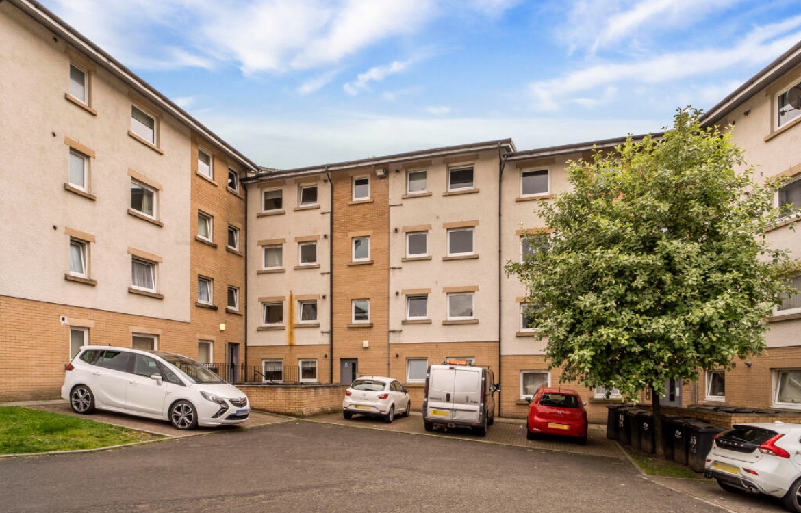 Paisley 2 Bed Flat, Ferguslie, PA1 To Rent Now for £750.00 p/m