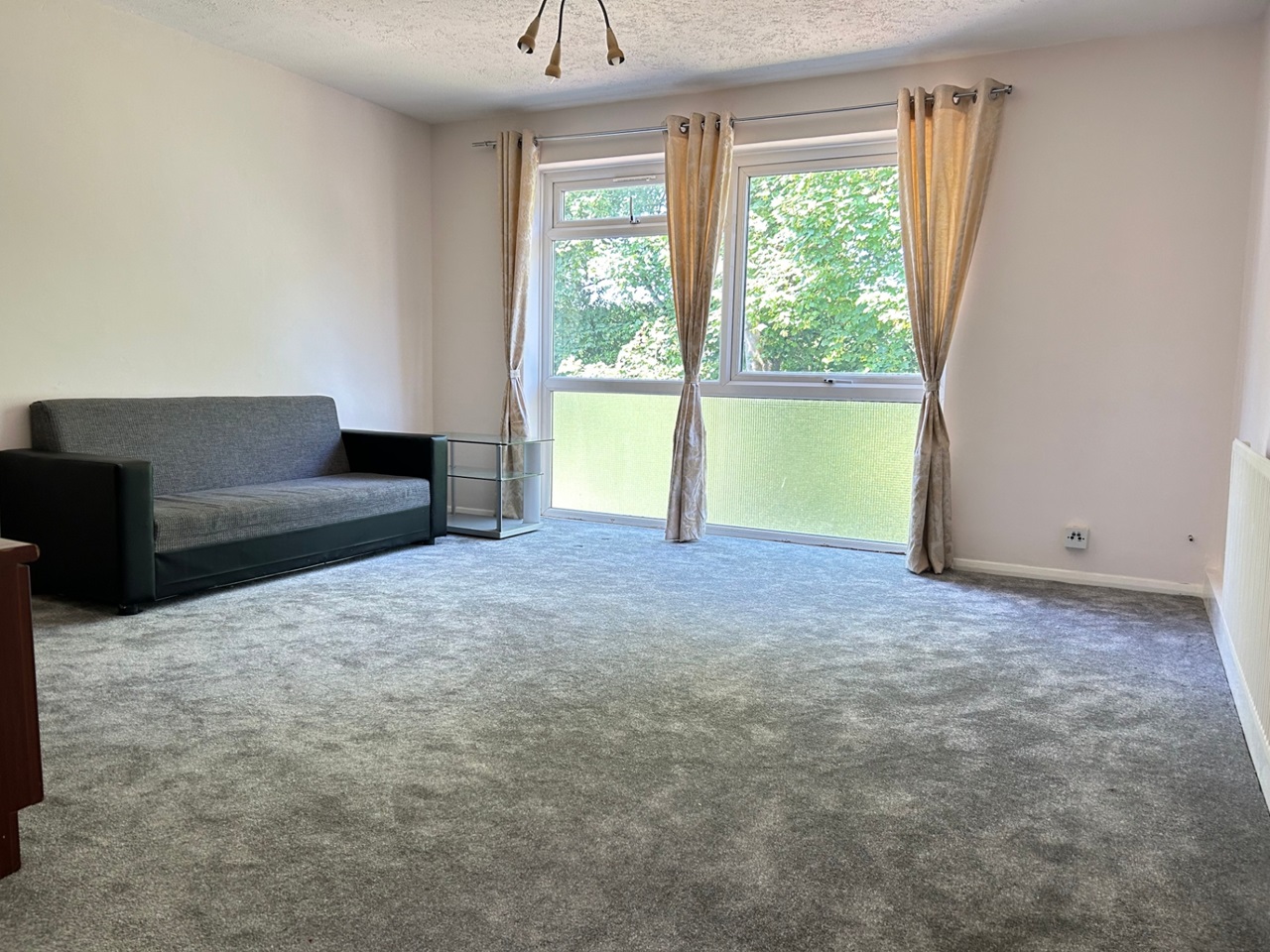 West Drayton 2 Bed Flat, Yiewsley, UB7 To Rent Now for £1,600.00 p/m