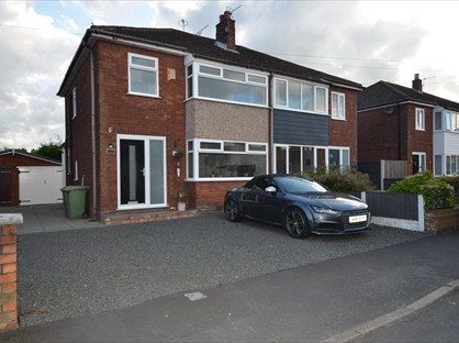 3 Bed Semi-Detached House, The Close, WA11