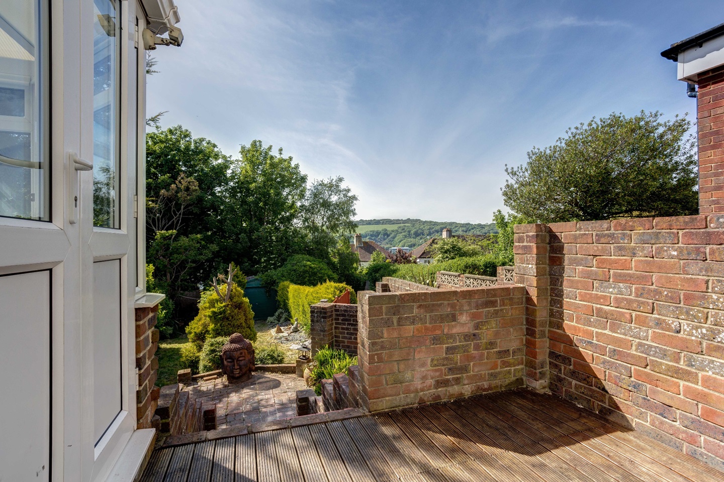 Brighton 3 Bed SemiDetached House, Bevendean Crescent, BN2 To Rent