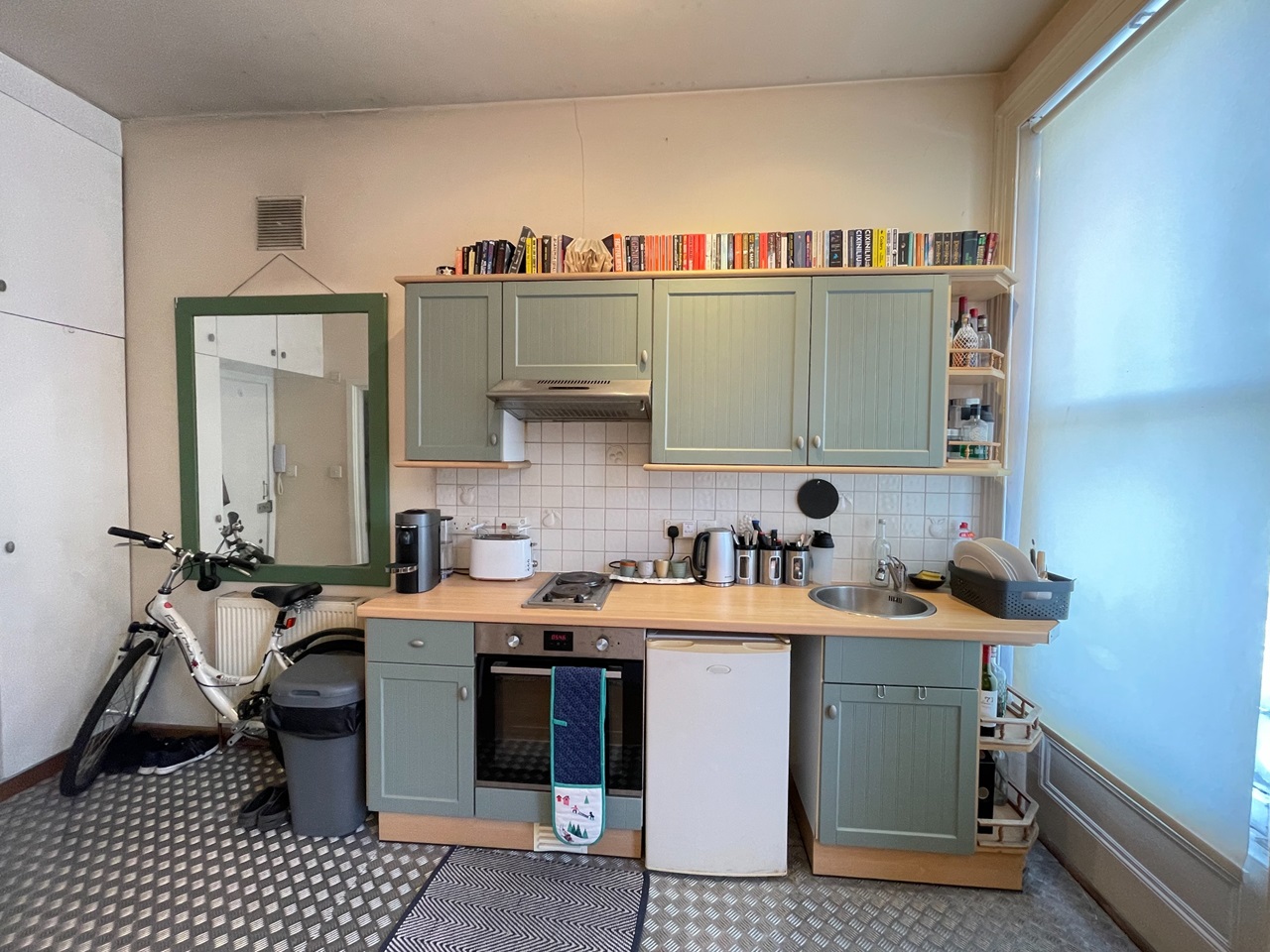London Studio Flat, Ladbroke Grove, W10 To Rent Now for £1,500.00 p/m