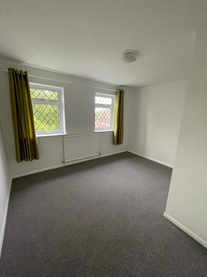 Rochester 2 Bed SemiDetached House, Brenchley Close, ME1 To Rent