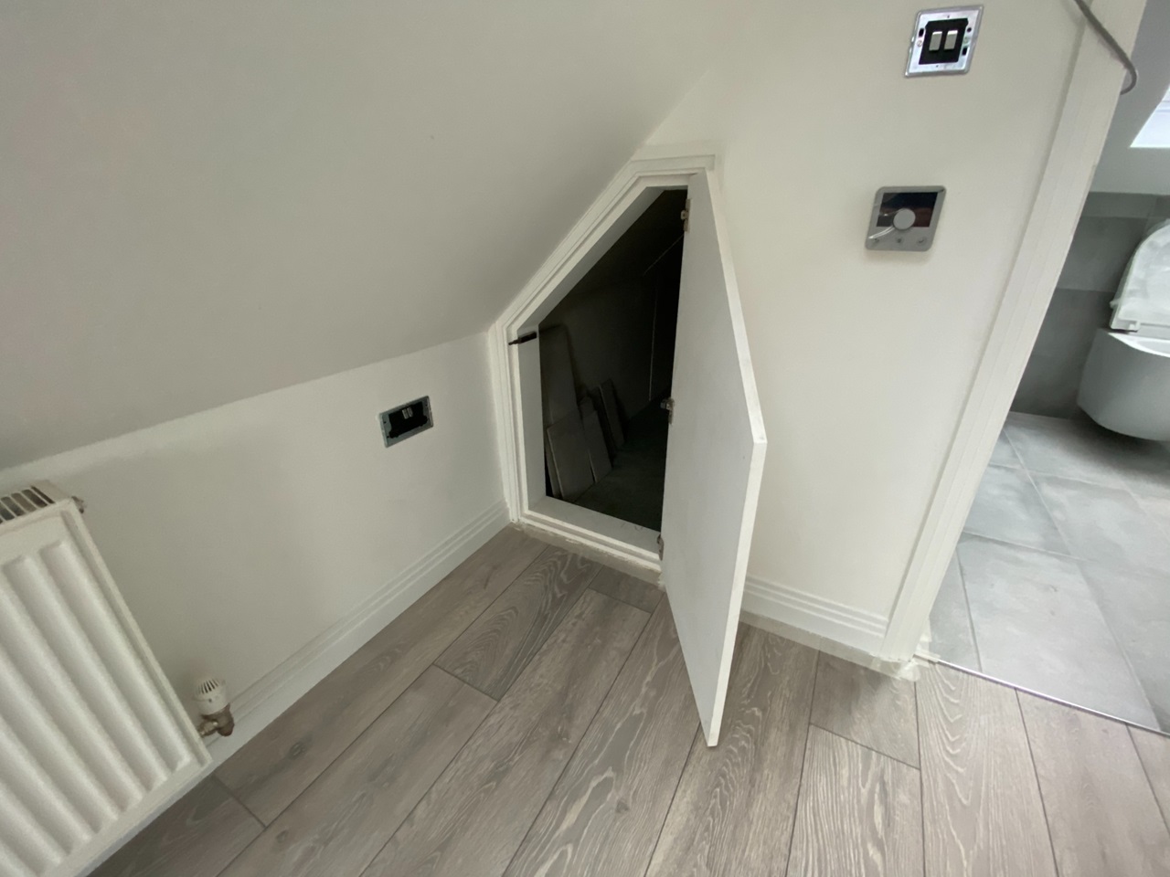 London Studio Flat, Friern Park, N12 To Rent Now for £1,175.00 p/m