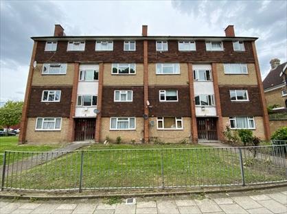 2 Bed Flat, Oakdale Road, SW16