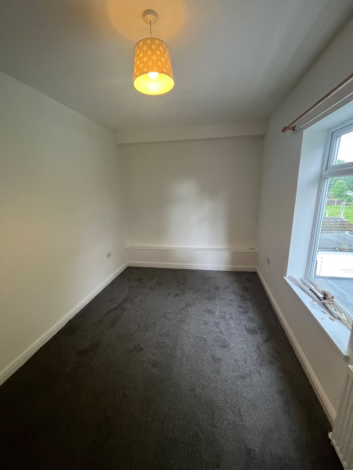 Manchestet 2 Bed Terraced House, Droylsden Road, M34 To Rent Now