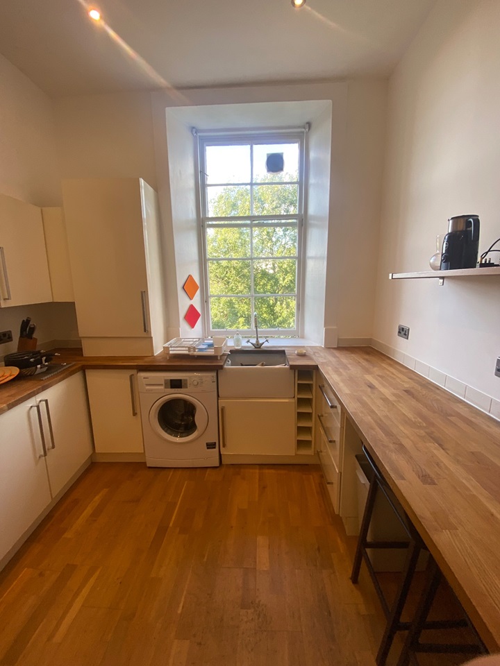 Glasgow 2 Bed Flat, Novar Drive, G12 To Rent Now for £1,400.00 p/m