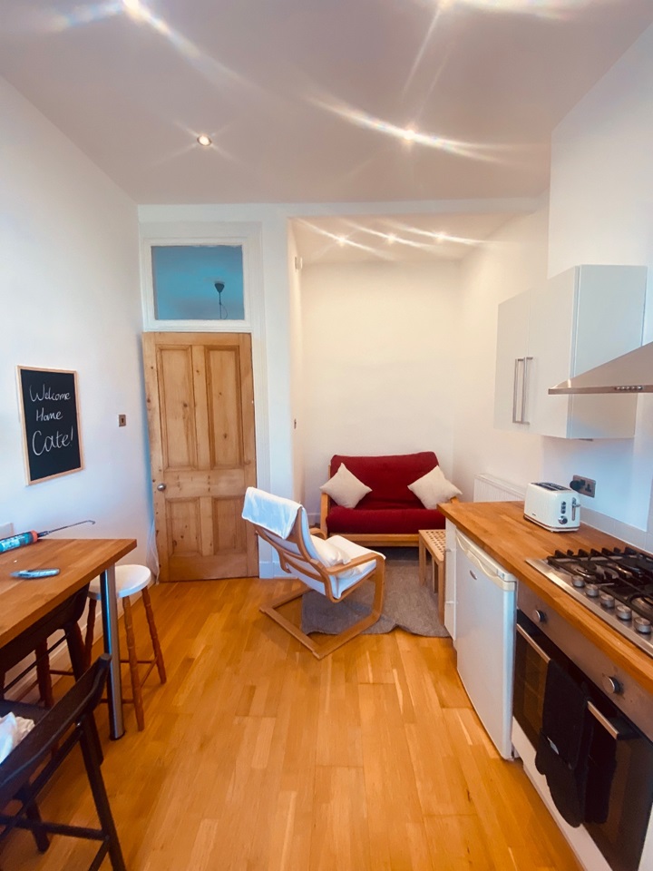 Glasgow 2 Bed Flat, Novar Drive, G12 To Rent Now for £1,400.00 p/m