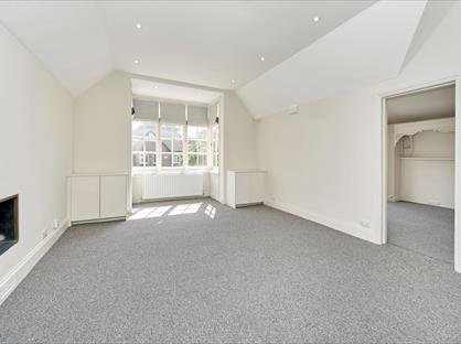 1 Bed Flat, Dealtry Road, SW15