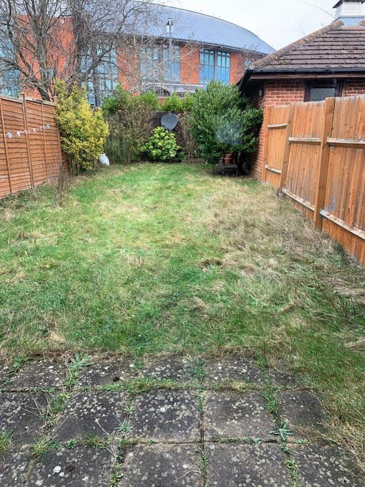 Lower Earley, Reading 3 Bed Terraced House, Fleetham Gardens, RG6 To Rent Now for £1,600.00 p/m