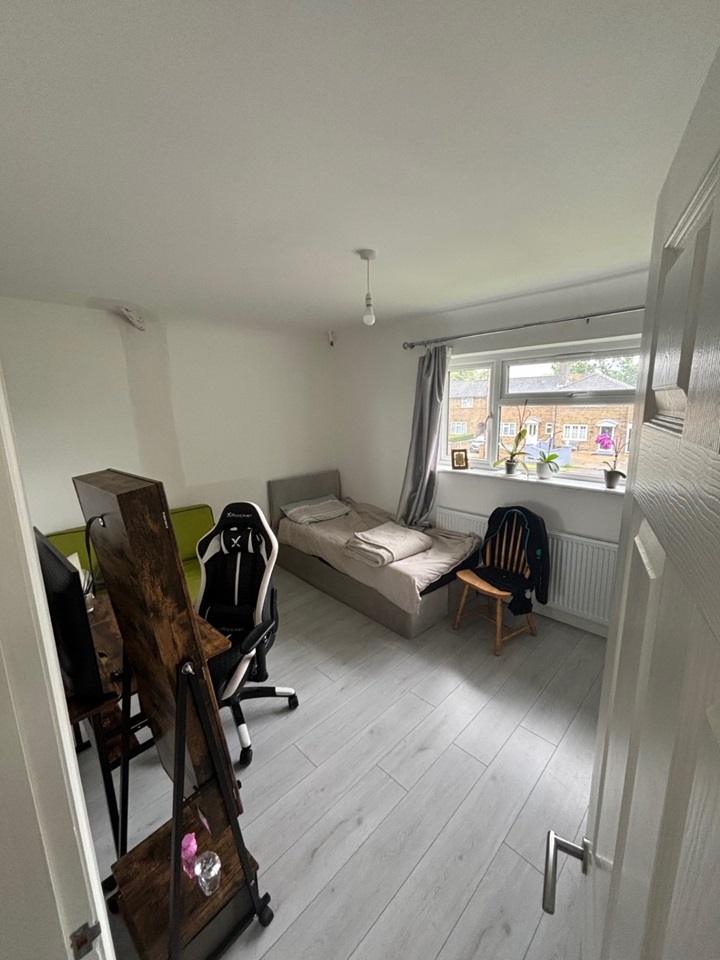 West Drayton 2 Bed End Terrace, Whitethorn Avenue, UB7 To Rent Now