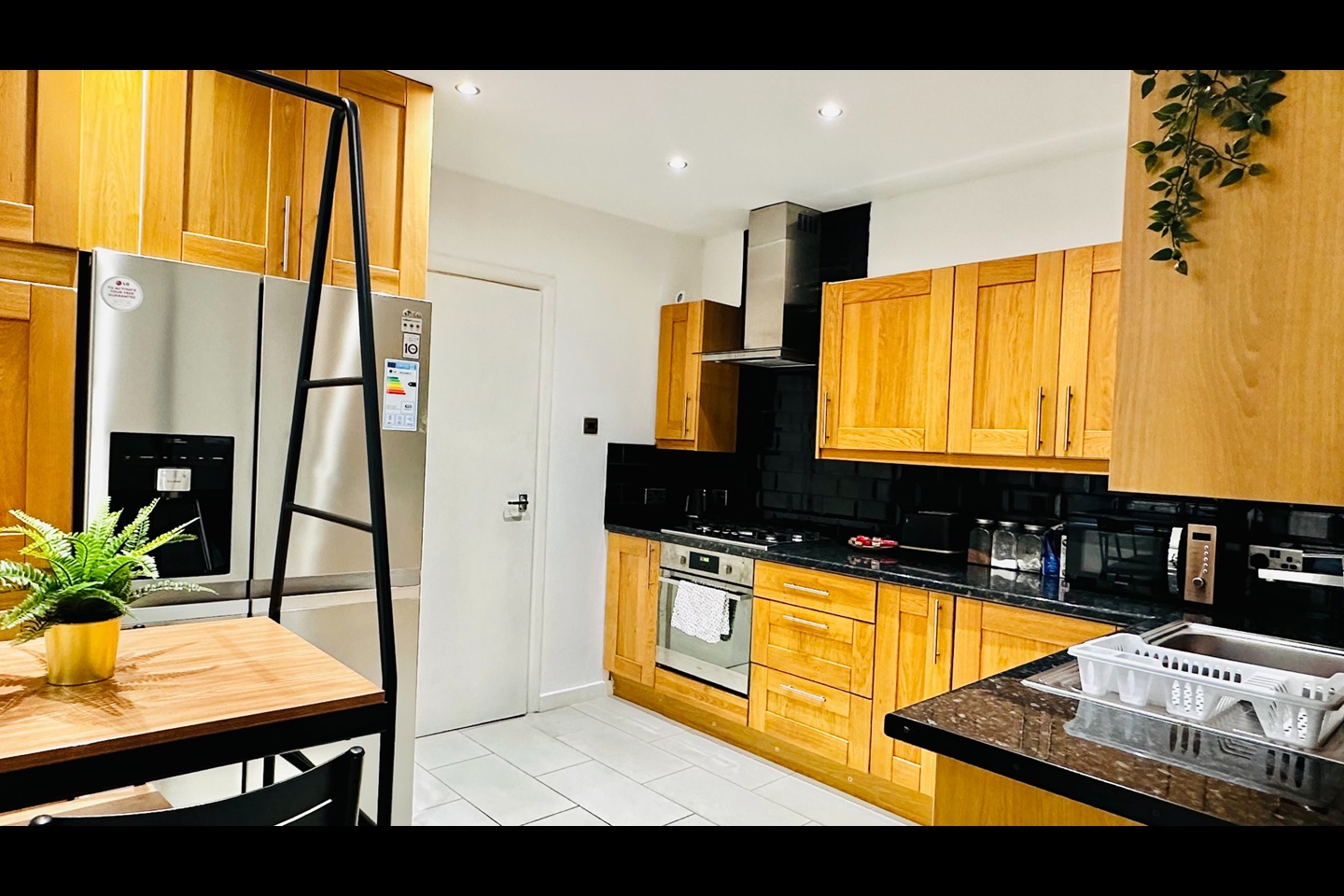 Greater London 1 Bed Flat, Peckham, SE15 To Rent Now for £2,200.00 p/m