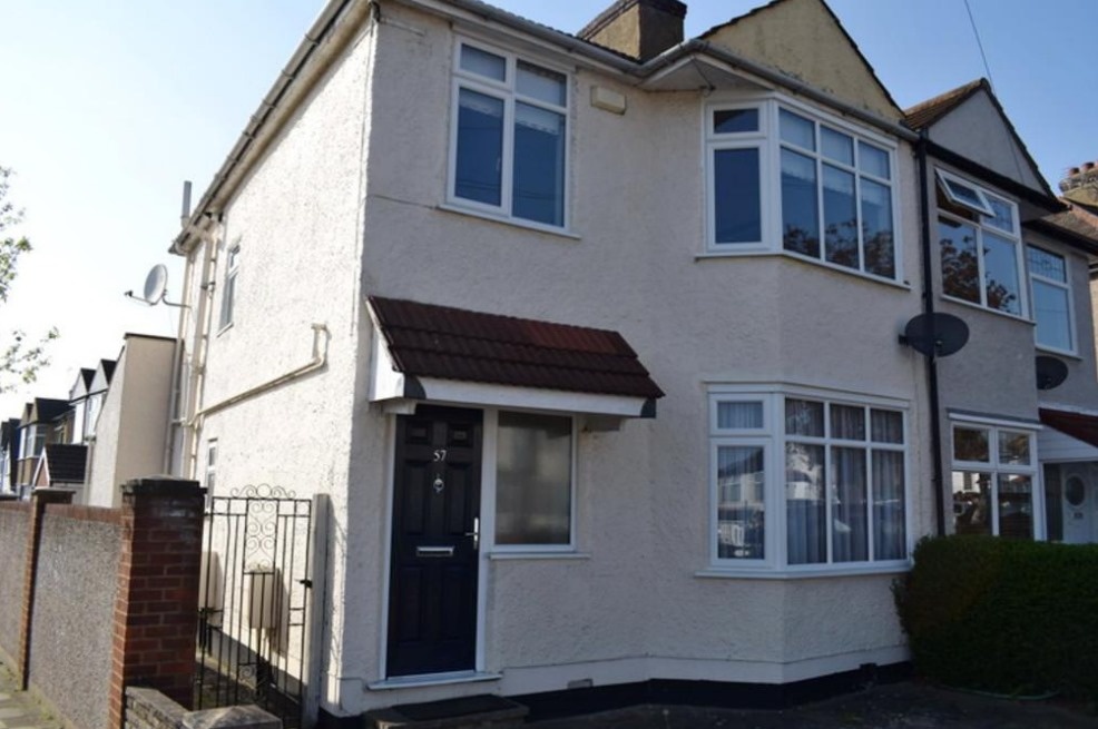 Harrow 1 Bed Flat, Whitefriars Drive, HA3 To Rent Now for £1,300.00 p/m