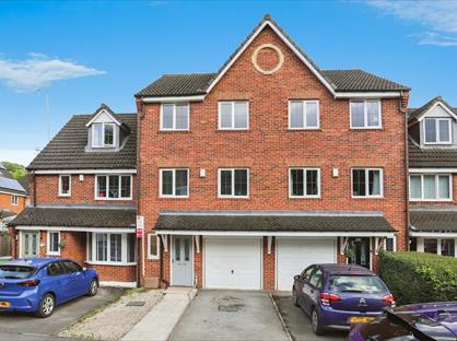 4 Bed Terraced House, Cromwell Mount, WF8