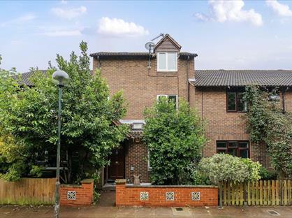 Room in a Shared House, Starling Walk, TW12