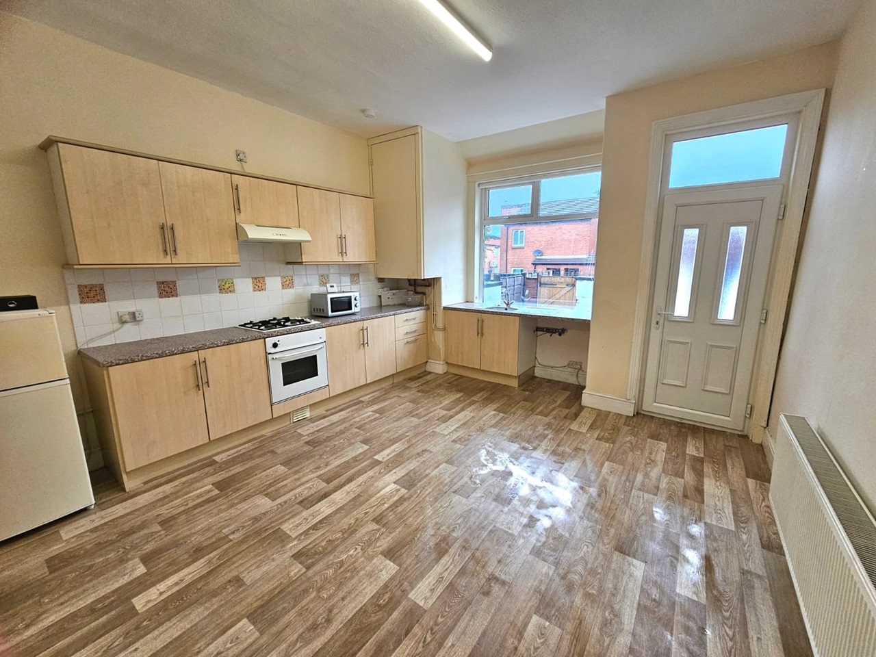 Dukinfield 2 Bed Terraced House, Hope Street, SK16 To Rent Now for