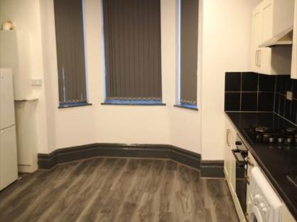 2 Bed Flat, Great Cheetham Street West, M7