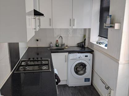 3 Bed Terraced House, Albion Street, BB2