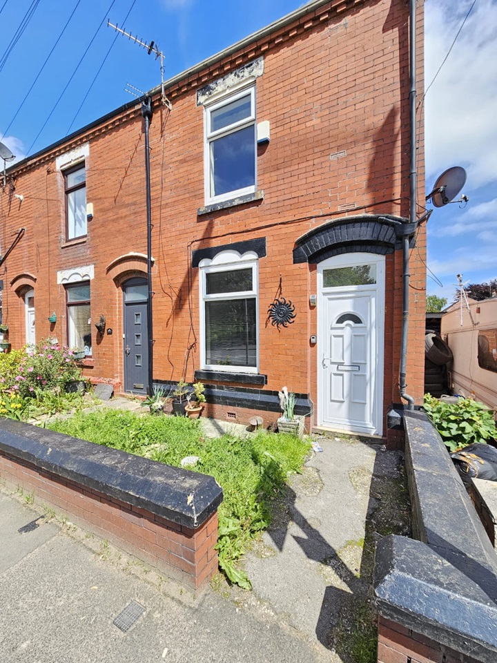 Oldham 3 Bed End Terrace, Ashton Road, OL8 To Rent Now for £995.00 p/m