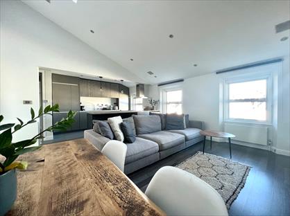 2 Bed Flat, Regents Park Road, NW1