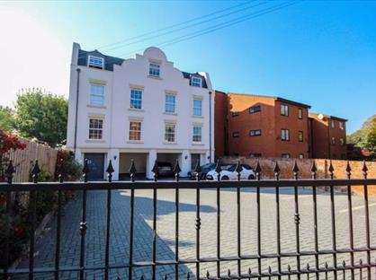 2 Bed Flat, Bridgewater House, CH1