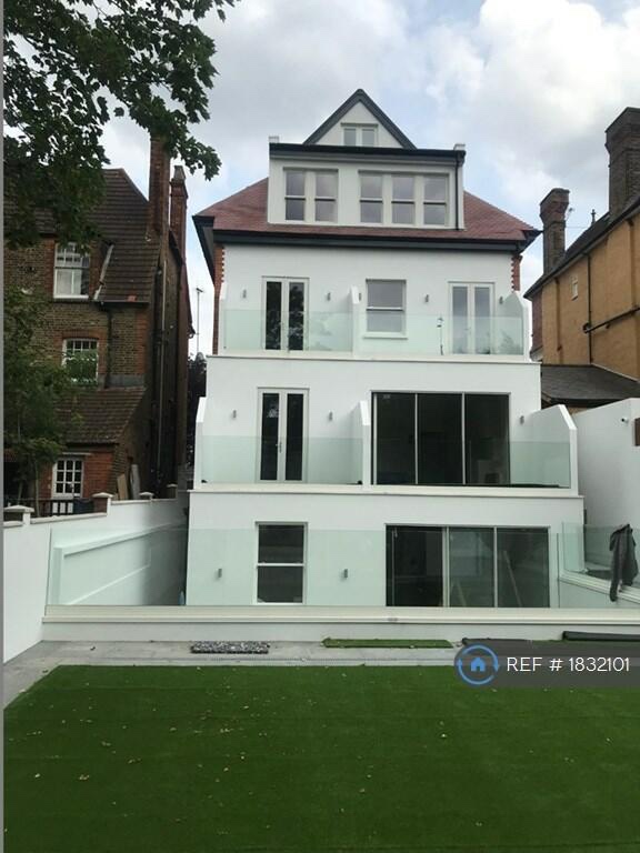 London 3 Bed Flat, Ambleside Avenue, SW16 To Rent Now for £2,950.00 p/m