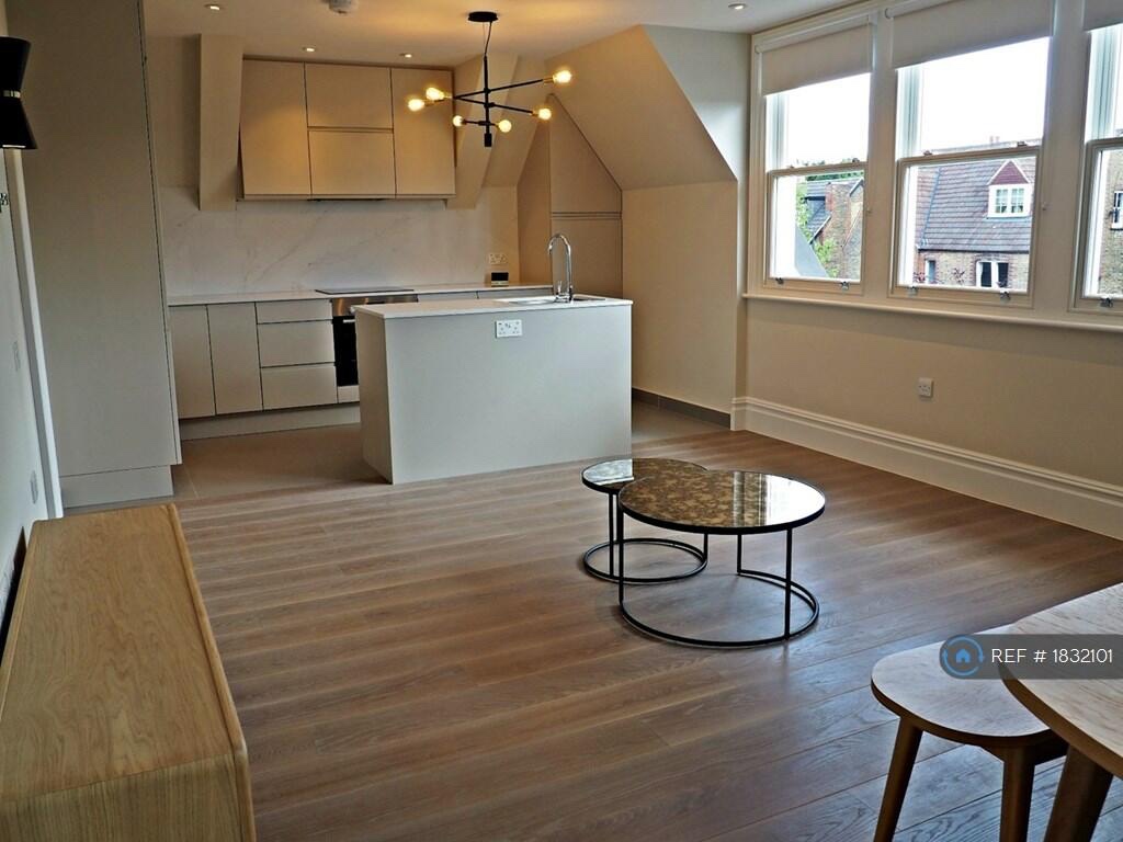London 3 Bed Flat, Ambleside Avenue, SW16 To Rent Now for £2,950.00 p/m