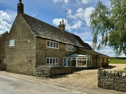 4 Bed Semi-Detached House, Main Street, PE9