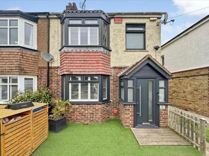 4 Bed Semi-Detached House, Kings Road, CT7