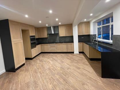 3 Bed Terraced House, London, N13