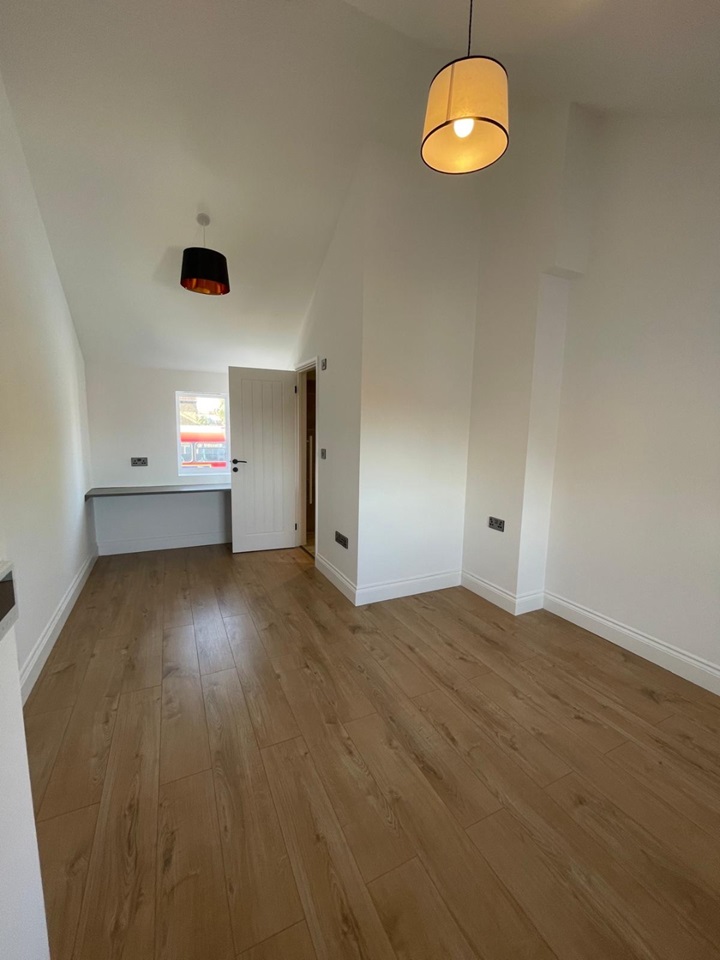 Greenford, Ealing 3 Bed SemiDetached House, Windmill Lane, UB6 To