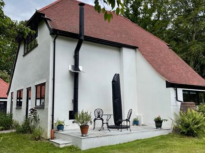 1 Bed Detached House, Hightown Hill, BH24